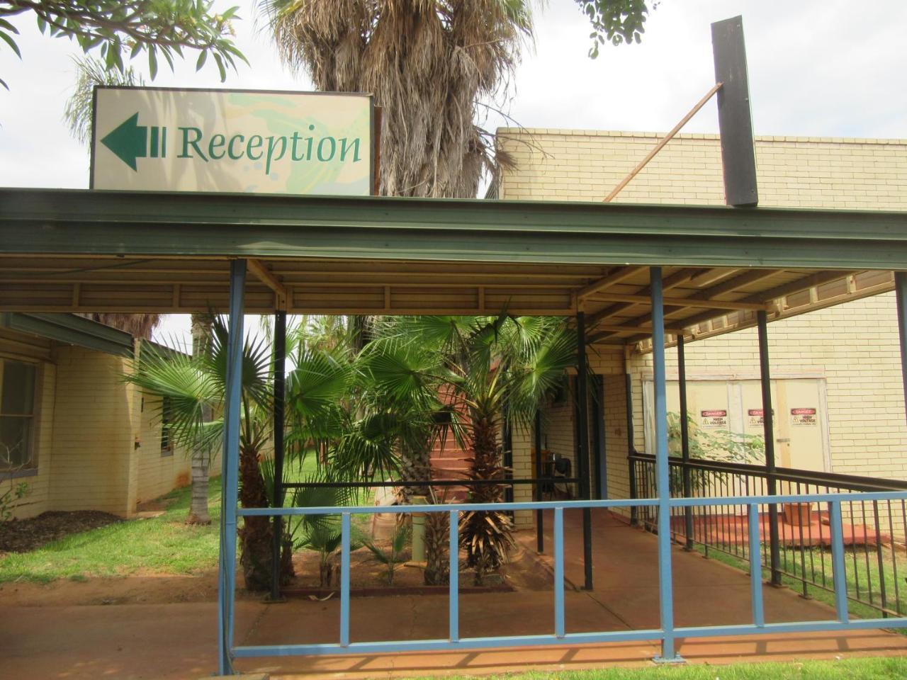 Dampier Mermaid Hotel Karratha Buitenkant foto